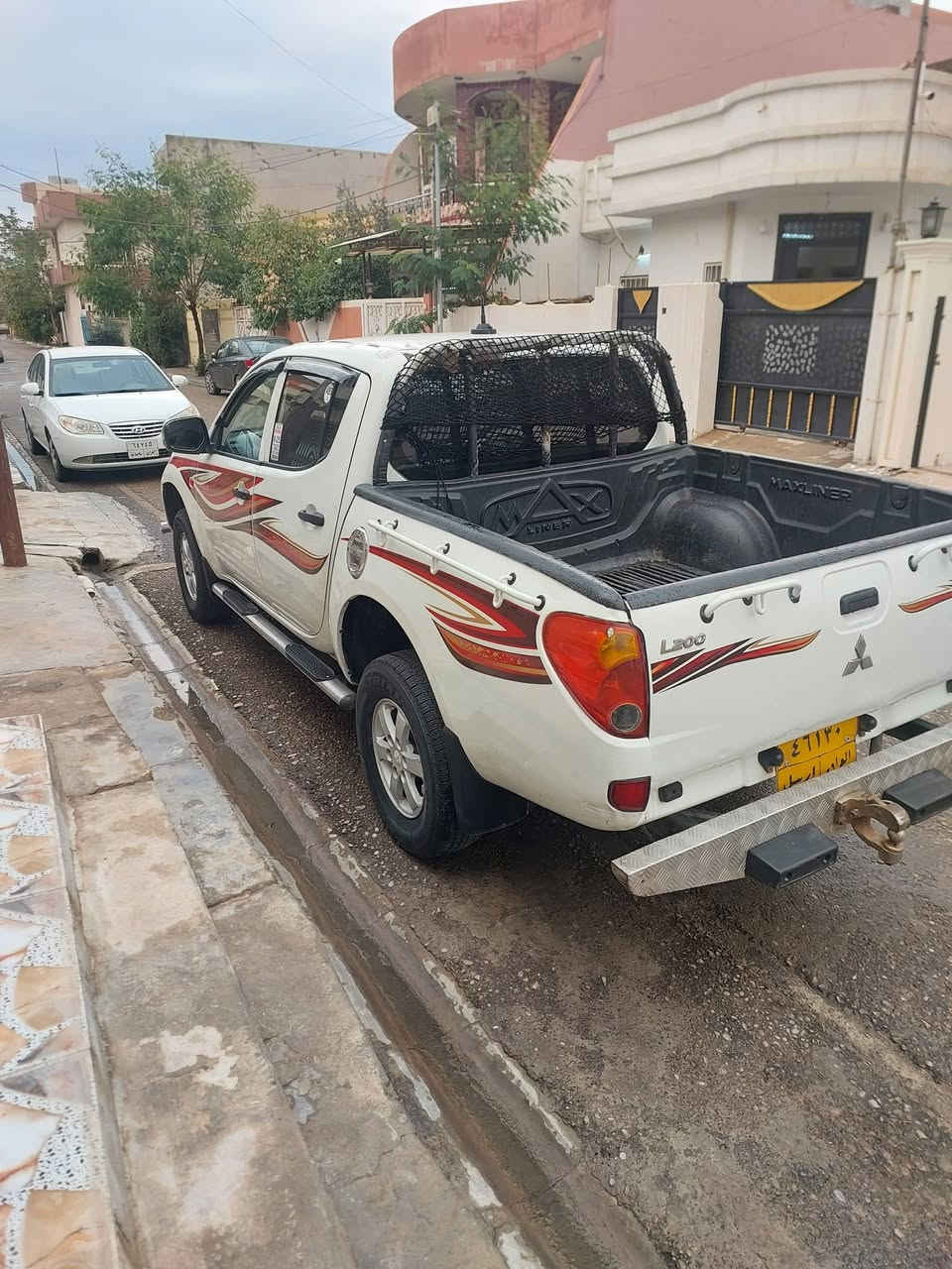 للبيع موديل ٢٠٠٧ فور ويل مكينة كاز استاركس بيه بخار بدون صرف سياره بدون صبغ بيه بس بارد رقم أربيل صدر أمامي والخلفي تايرات كلهم جديد سعر ٩٨ بيه مجال مكان سياره كركوك *********** واتساب
