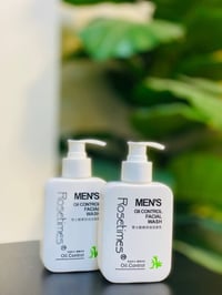 غسول Rosetimes • منشأ كوريا • بشرة عادية دهنية