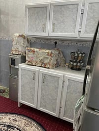 للبيع كاونتر  الامنيوم استعمال قليل السعر 500 الف وبي مجال  للتواصل : ...