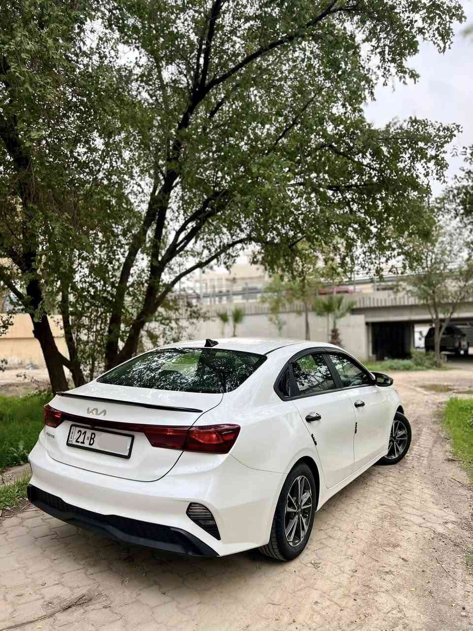 السلام عليكم
كيا فورتي 2023 LX وارد امريكي 
حادث سطحي جداً  بدون دواخل بدون ايرباكات وقطعها كلها بلاد
تعديل نص جامرلغ سكن امامي مع صبغ ربع بونيد فقط وهذا رقم الشاصي3kpf24ad5pe538630 السيارة جديدة جداً
المواصفات: 
تحديد مسار 
تحكم ستيرن 
شاشه كار بلي
داخل لونين اسود ورصاصي
بلاجكتور 
مانع انزلاق
٣ انضمة قيادة
كامره دوارة
مثبت سرعة
قيادة ذاتية 
محرك  2000 دوش
رقم سليمانية سنوية ل2029 هزة جديد السيارة بأسمي تحويل او وكالة  ماشية 51 الف كيلو ومعها بطاقة بانزين
السعر 160 وبيها مجال بسيط للشراي 
مكان السيارة كركوك للأستفسار *********** السيارة للبيع فقط
