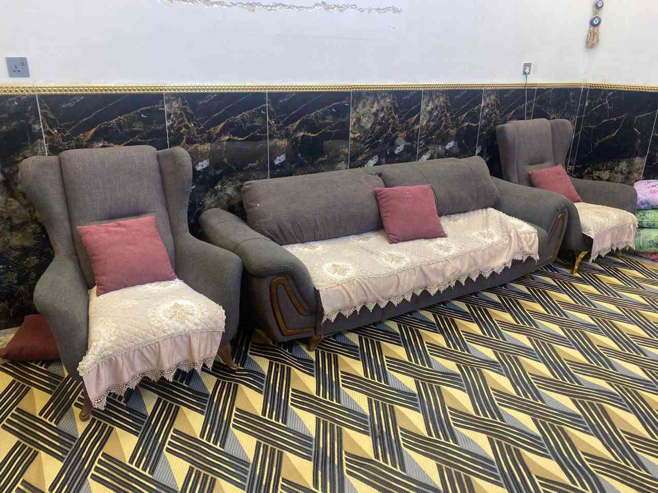 تخم تركي 10 مقاعد دبل اسفنج طبي 
قنفتين أو 4 كراسي مع كوشات 
وفاترينا كزاز مناسبات سبب السفر


**إذا كنت صاحب هذا الإعلان وتريد حذفه لأي سبب، رجاءا أرسل رسالة إلى الدعم الفني**