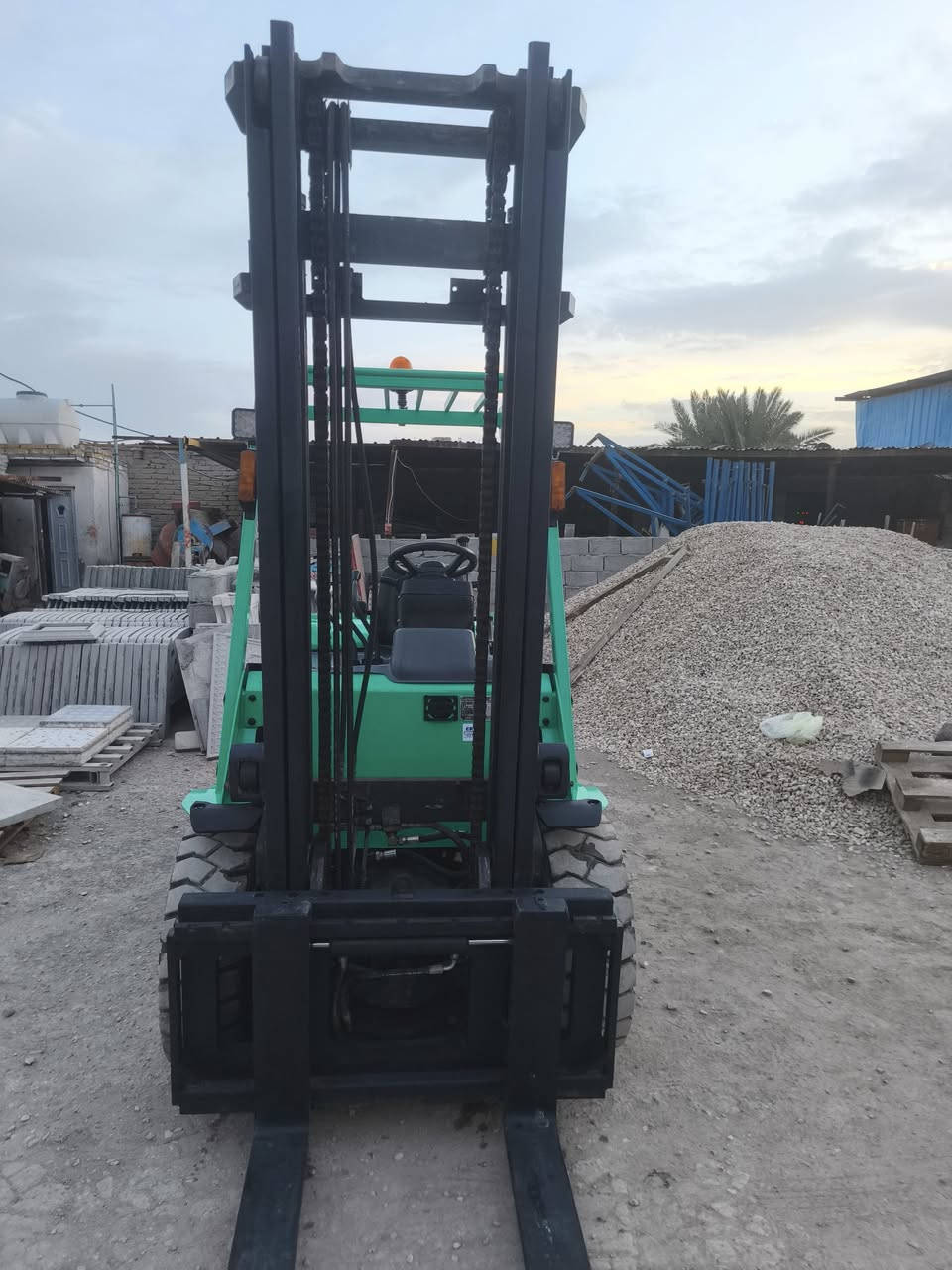 السلام عليكم
رافعة شوكية ميستوبيشي 2013 رقم كاتي منفيس شمالي 3 طن 3 حركات 2 سلايت جب عالي تخم تاير خلفي ربل رافعة رافعة جاهزة ما بيه نقص العنوان كوت قضاء الحي *********** بي وات ساب
