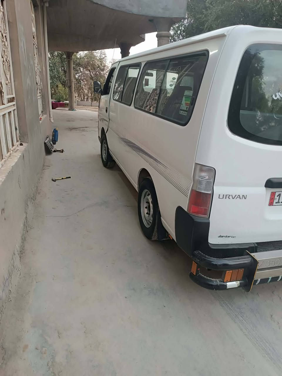 للبيع نيسان يورفان ناصيه موديل 2010.رقم بغداد كفاله عامه ما عاد هاي طخه بسيطه  الي بصوره سياره قطرت خياس مبيه. مكينه كير اكسن كفاله عامه تبريد ثلج مكاني بابل الحصوه ***********
