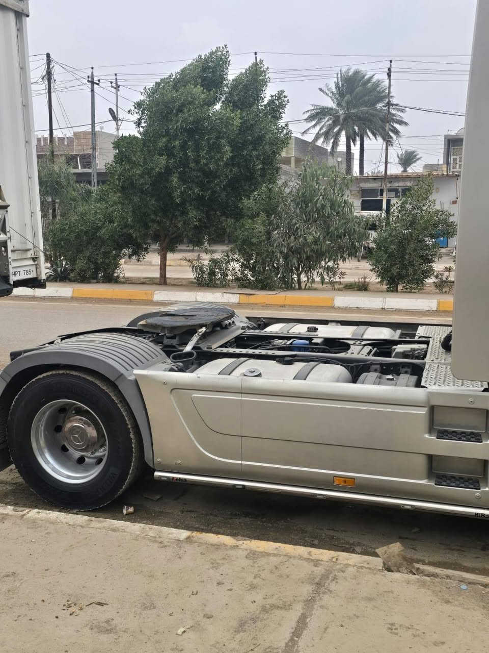 موديل ٢٠١٤
كامره حساس
سبلت خزن 
سبلت فوك القماره
حجم 1855 /V8
سقف زنون 
علامه ضوئيه بالبجم
دبل تانكي كاز
ميزطعام بلادي
برده كهربائي 
جديده قطره زنجارمابيها تريد فصل وربط او ربطتها كاملة
السعر ستة ونص 
للمزيد من المعلومات يرجى الاتصال على الرقم التالي
***********
العنوان ديالى
#مكلف بالنشر خاص مارد
