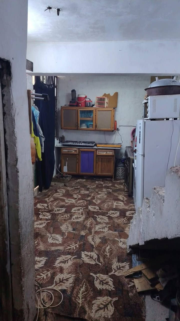 إسلام عليكم ورحمة الله وبركاته بيت للبيع منطقة الزعفرانية شارع جوهري مساحه لبيت 80 متر قاطين لقاط ذاثي بس لبخ موضح بل صوره سند 25 سويلك وكالة ثاني يوم بسمك رقم الهاتف ***********//-السعر 43 وبي مجال قليل
