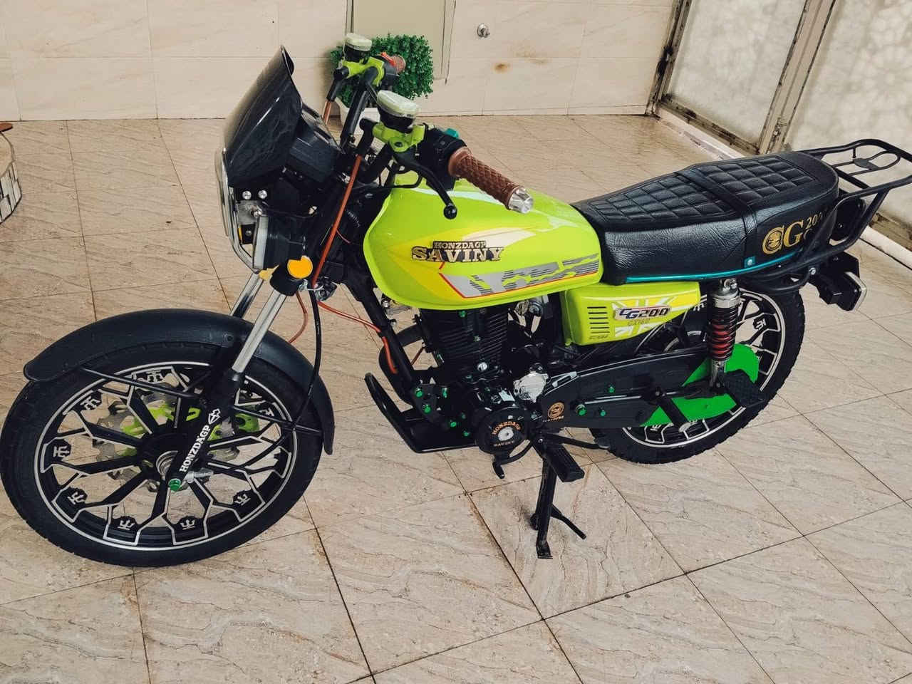 السلام عليكم دراجه للبيع نجف محركه 200؛ 5 كير تشتغل بصمه كل شيء شغال موديل 25 السعر 850 وبيها مجال. ***********
