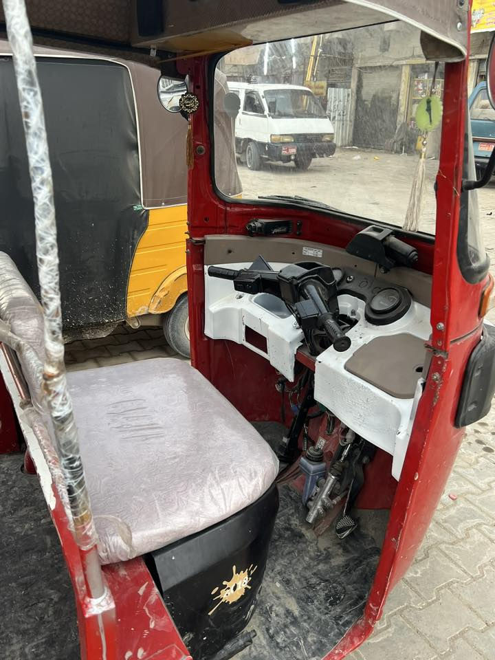 تكتك ١٨ اوراق مكينه جديده بثنين ونص وبيه مجال
***********
