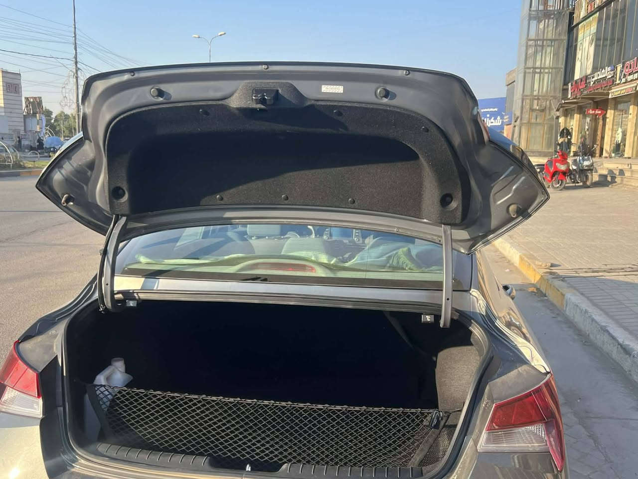 السلام عليكم
النترا موديل 2024 امريكي
زيتوني فاتح
حادثها بنيد ضربتها من فوك بدون دواخل فقط بنيد نفسه مصلح
مواصفات
 رادارات 
موقف ذاتي 
شاشة ديجتال 
مانع انزلاق 
تحديد مسار
سيارة دخول جديد قبل سبوع شديتلهه لوحات 
مكاني بغداد الدورة 
سعر 165 وبيها مجال بسيط
***********
