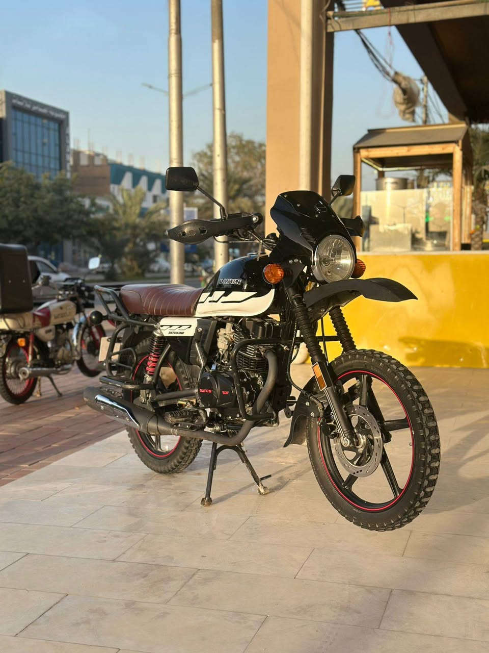 سلام عليكم دايون جبلي للبيع مديل 23 طالعة ب 25 السعر مليونين و 150 وبيها مجال للشراي
المكان الكوفة حي كندة ***********
