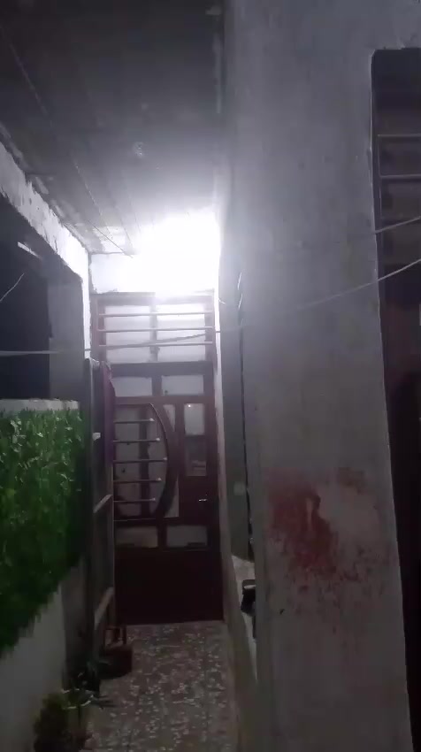 سلام عليكم بيت زراعي سند 25 مساحة 100 بيت نضيف مثل ماواضح كدامكم السعر 43 بي مجال هاذ رقم هاتف *********** يوجت واتساب
