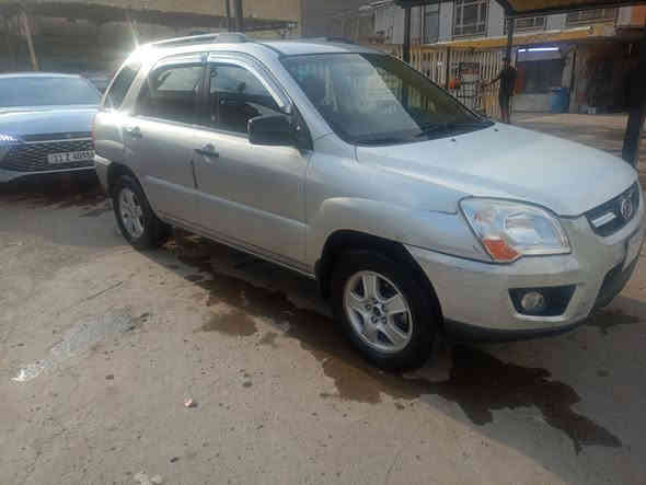 السلام عليكم كيا سبورتاج 2010 وارد امريكي سياره بسمي وشرط تحويل محركها 6v 2700 دفع امامي كير صدر تبريد شواصي لغود خير من الله السياره حاليا تشتغل تك
حادث السياره بمريكا بنيد مبدل وجاملغات مصبوغه بدون تبديل سونار مرفقه صوره وكذلك حادث امريكا مرفقه صوره 
سعر 112وبيها مجال مكان السياره بغداد الغدير للاستفسار***********
