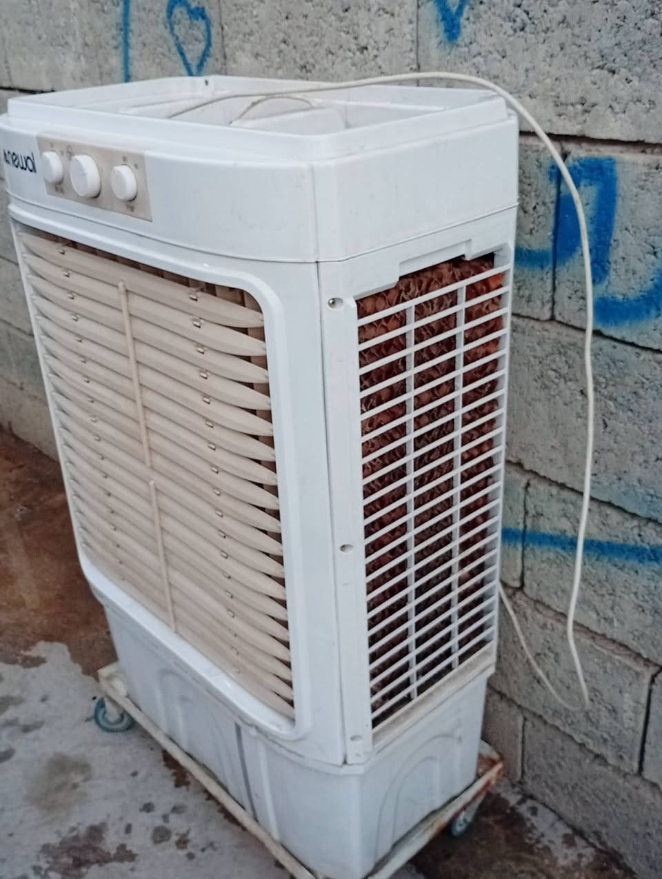 كون فيره للبيع شرط الشغل مابيها اي عيب السعر 85 أو بيها مجال


**إذا كنت صاحب هذا الإعلان وتريد حذفه لأي سبب، رجاءا أرسل رسالة إلى الدعم الفني**
