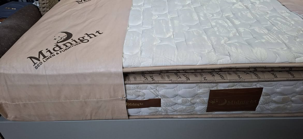 السلام عليكم دوشك مدنايت ملكي 25 طبقه قياس 190×90 ارتفاع 30
سعر الجديد 550 وموجوده صفحتهم الي يريد يسأل على سعره
هذا رايده ب300 مستخدم قليل
مكاني بغداد حي الجهاد


**إذا كنت صاحب هذا الإعلان وتريد حذفه لأي سبب، رجاءا أرسل رسالة إلى الدعم الفني**