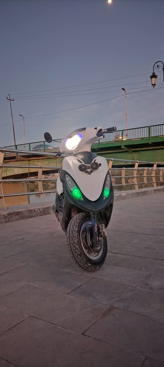 دراجه كامكو ياباني مفتوحه تجفيت دراجه نظيفه كهربائيات كلها تشتغل دراجه نظيفه صار الاسبوع من فتحت مكينه دراجه نظيفه وشرط مقفوله عن السرقه
 مكاني نجف كوفه حلوه الفحل
الرقم الهاتف/_$\»  ***********
