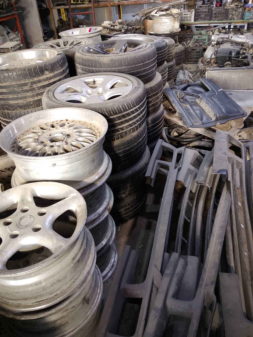 متوفر مواد BMW جميع الأحجام محلات أبو حيدر التميمي بصره الزبير شارع الشعيبه الجديد  قرب جسر سكة القطار


**إذا كنت صاحب هذا الإعلان وتريد حذفه لأي سبب، رجاءا أرسل رسالة إلى الدعم الفني**