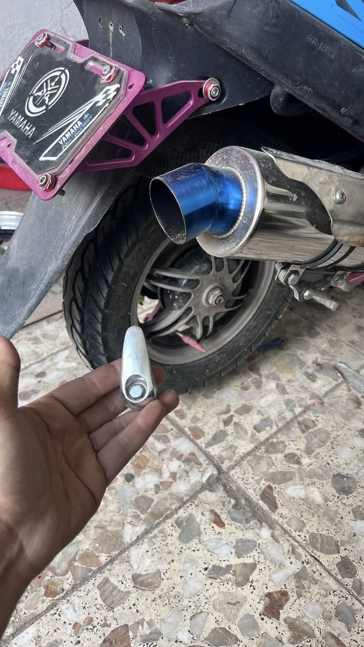 للبيع كلمن وسعره تزويد  للدراجه ماكس120


**إذا كنت صاحب هذا الإعلان وتريد حذفه لأي سبب، رجاءا أرسل رسالة إلى الدعم الفني**