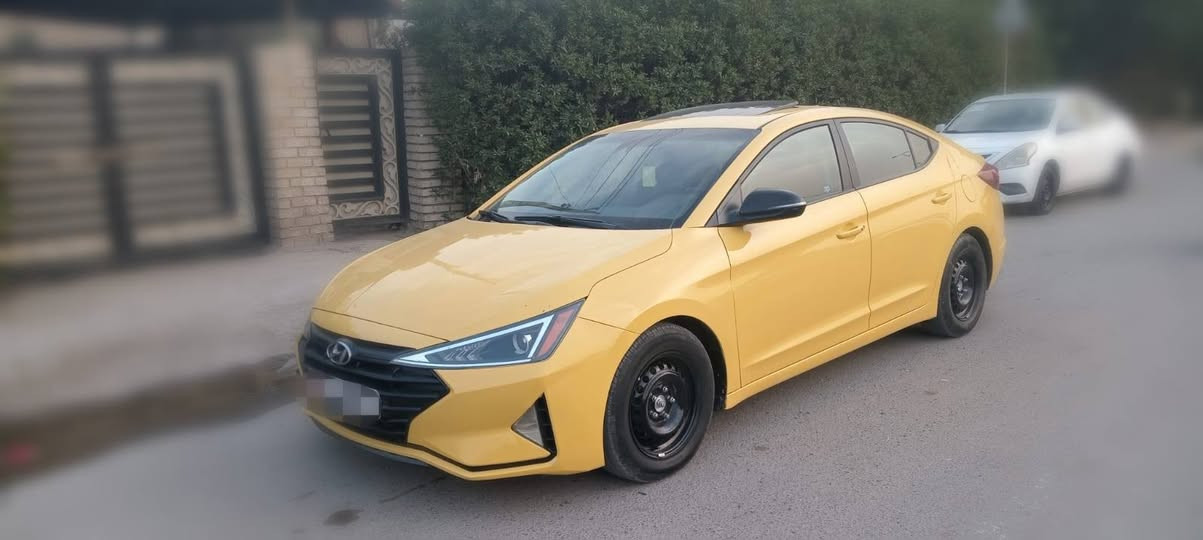 السلام عليكم
هونداي النترا موديل 2020

للبيع او للمراوس حسب القناعه

وارد امريكي 
الحادث: بنيد  والجاملغ جهه العبري بارد فقط الباقي كفاله. 

فول مواصفات 1/1

المواصفات:

بصمه
بصمه ابواب
فتحه
شاشه ابل كار بلي واندرويد اوتو
كامره
رادارات جانبيه
رادار امامي
رادار خلفي
تثبيت مسار
مانع تزحلق
تثبيت سرعه
فول تحكمات ستيرن
شاشه اعطال
كشنات تدفئه 
ستيرن تدفئه
اشاير بالمري
كشنات مخمل
 ثلاث انظمه قياده:
ايكو، عادي، سبورت

رقم بغداد الجديد بأسمي

مصفره هيئه وغرامات 

للأستفسار واتساب:
***********
