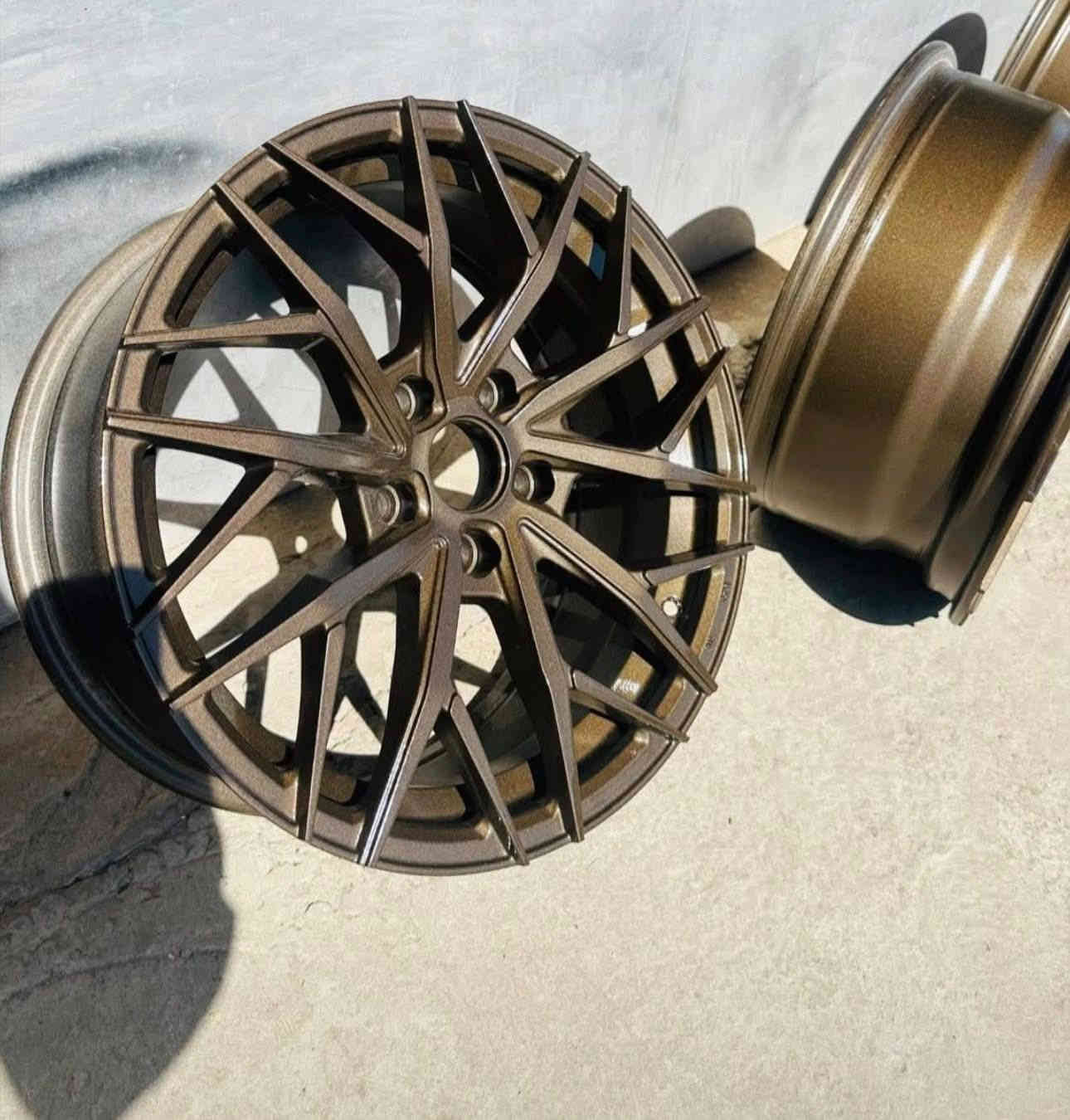 السلام عليكم
تخم ويل 17 اصلي مو تجاري 
يرهم كوري-ياباني بدون تصليح 

مكاني بغداد شارع فلسطين يتوفر توصيل لكل المحافظات
***********
***********
