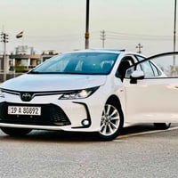 كورلا هايبرد  موديل 2025 مكفوله السياره كفاله عامه  ماشيه 12 الف  فول ...