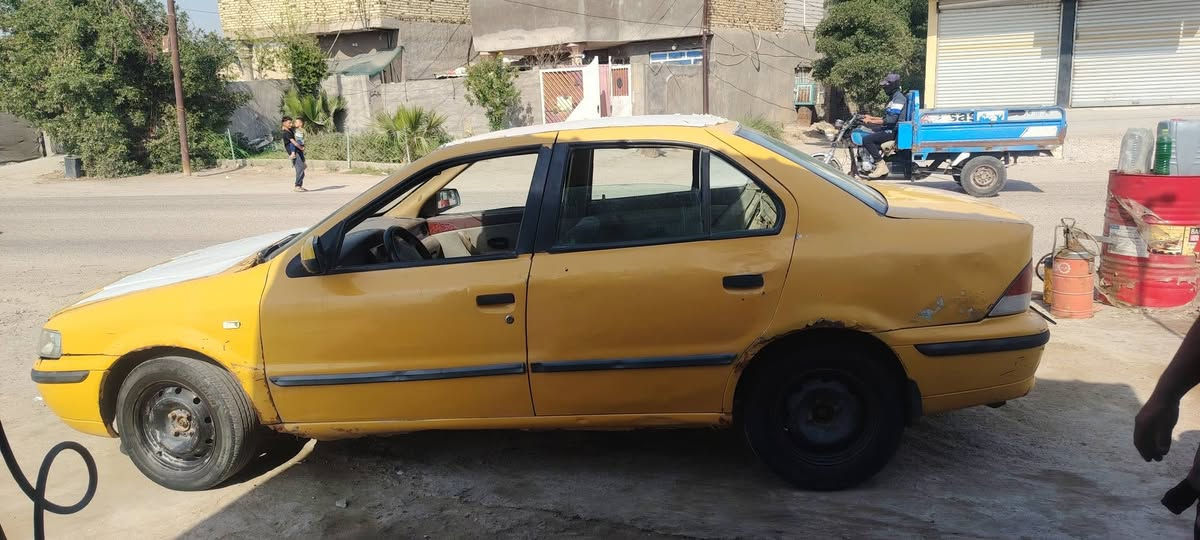 السلام عليكم سمند للبيع، مكينه وكير خير من الله شغاله مكان حله سعر ١١ ورقه بيها مجال ٢٠١١ مكان حله الشراي يتصل ***********
