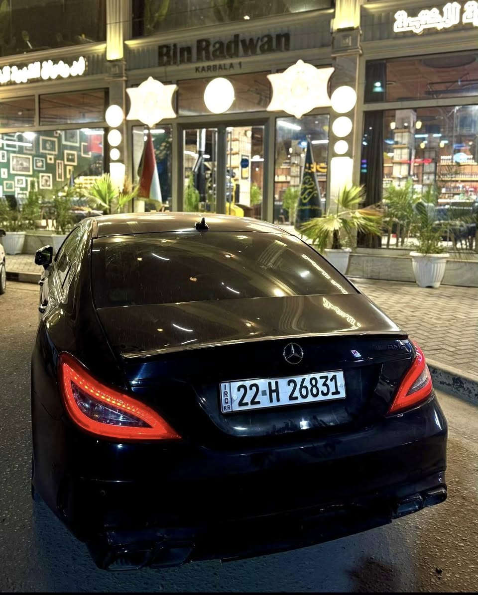 Cls 350 2013 
الوحش للبيع فووول اعلى مواصفات  محدث كت دعاميات ولايتات والويل 2017 AMG وارد الماني حادث جاملغ خلفي فقط وبالعراق صبغ جاملغ وبنيد بدون دواخل رقم اربيل سنوية جديدة باسمي ماشية 200 كيلو 
شاشة كبيرة كامره خلفية فتحة سقف رادار امامي رادار جانبي حساس امامي خلفي تحديد مسار كشن حار بارد تحكمات حضن تبريد قطعتين منفصل برده خلفية كهرباء لد انارة داخلية متغيره …
عنواني كربلاء *********** 
السعر 188 وبيها مجال بسيط بيع فقط
