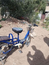 دراجة للبيع نقصهة بس بطاريات نضيفة كلش وكلشي شغال بيهة شرط ع الفحص الس...