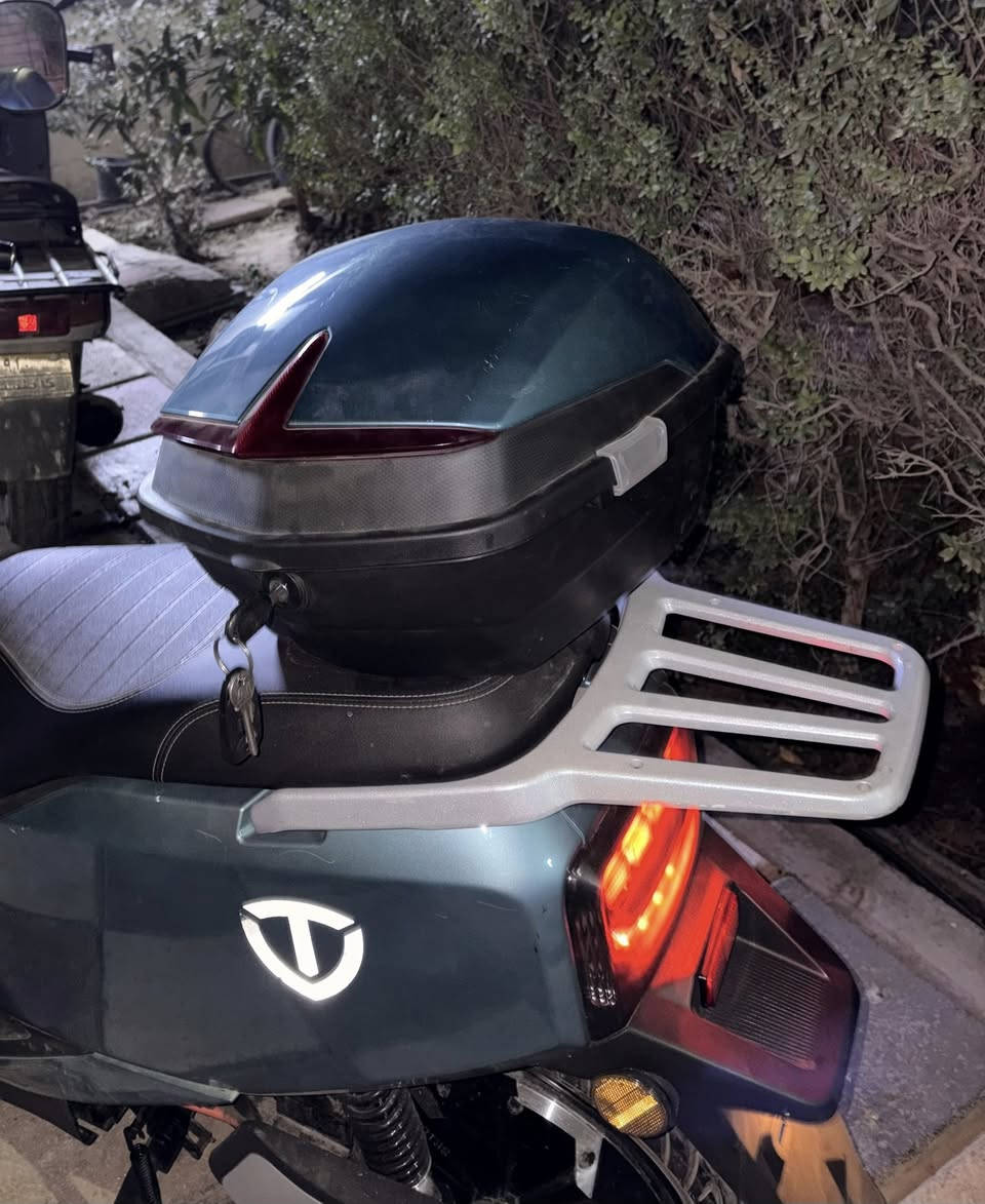 دراجه شحن ريان F51.                                   ملف2000                         
3 سرع 
سرعه 80 
تمشك 60 كيلو بل شحنه الوحده 
ماشيه 2681 
دراجه نضيفه وغراضها كامله مابيها اي نقص شغل واطلع 
موقع الكاظميه
سعر 850


**إذا كنت صاحب هذا الإعلان وتريد حذفه لأي سبب، رجاءا أرسل رسالة إلى الدعم الفني**