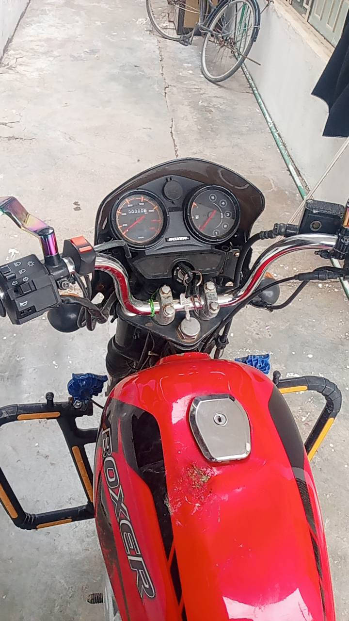 السلام عليكم دراجه بوكسر جديده موديل 21 بدون رجه مابيها اي نقص كامله دراجه أوراق ضايعه عنوان كنعان سعر 950 بيها مجال بسيط 
***********
