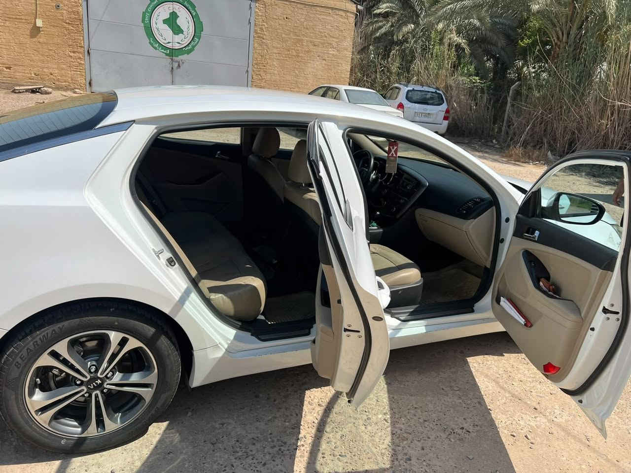 السلام عليكم
اوبتما خليجي موديل ١٣ مكفوله بيه بارد بل باب شويه وبجاملغ الامامي شويه ماشي ١٣٨فول من عدا الفتحه مكينه ٢٤٠٠ كير مكينه وضع شركه رقم سليمانيه باسم صديقي تريد تحويل تريد وكاله سياره بدوانيه***********

السعر ١٣٧

