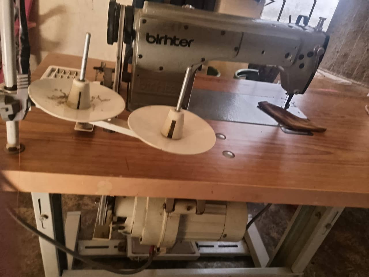 السلام عليكم ورحمة الله وبركاته
للبيع مكينة خياطة نوع بلرهتر شرط خياطة جميع انواع الاقمشة السعر (275))
الف  وبيه مجال العنوان الشرقاط الساحل الأيسر قرية عويجيله
***********
***********
