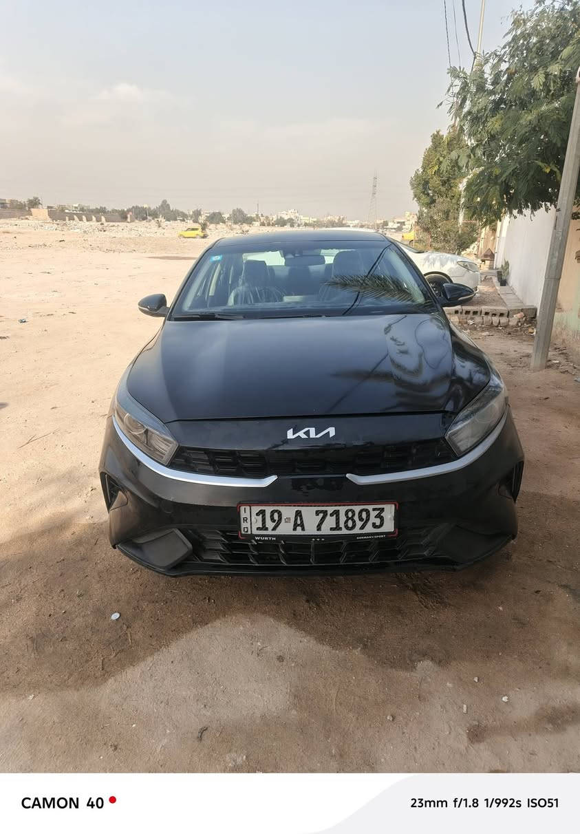 السلام عليكم 
كيا فورتي موديل 2023 للبيع
رقم كربلاء انكليزي بأسمي
مواصفات نص فول المعروفه 
السياره كامله من كلشي صدر حداديه كهربائيات تخم تاير تبريد تدفئه ماشيه 60الف ميل جاهزه من كلشي السعر 153
للأستفسار.. ***********
