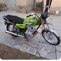 دراجة نارية • ٤٠٠سي سي