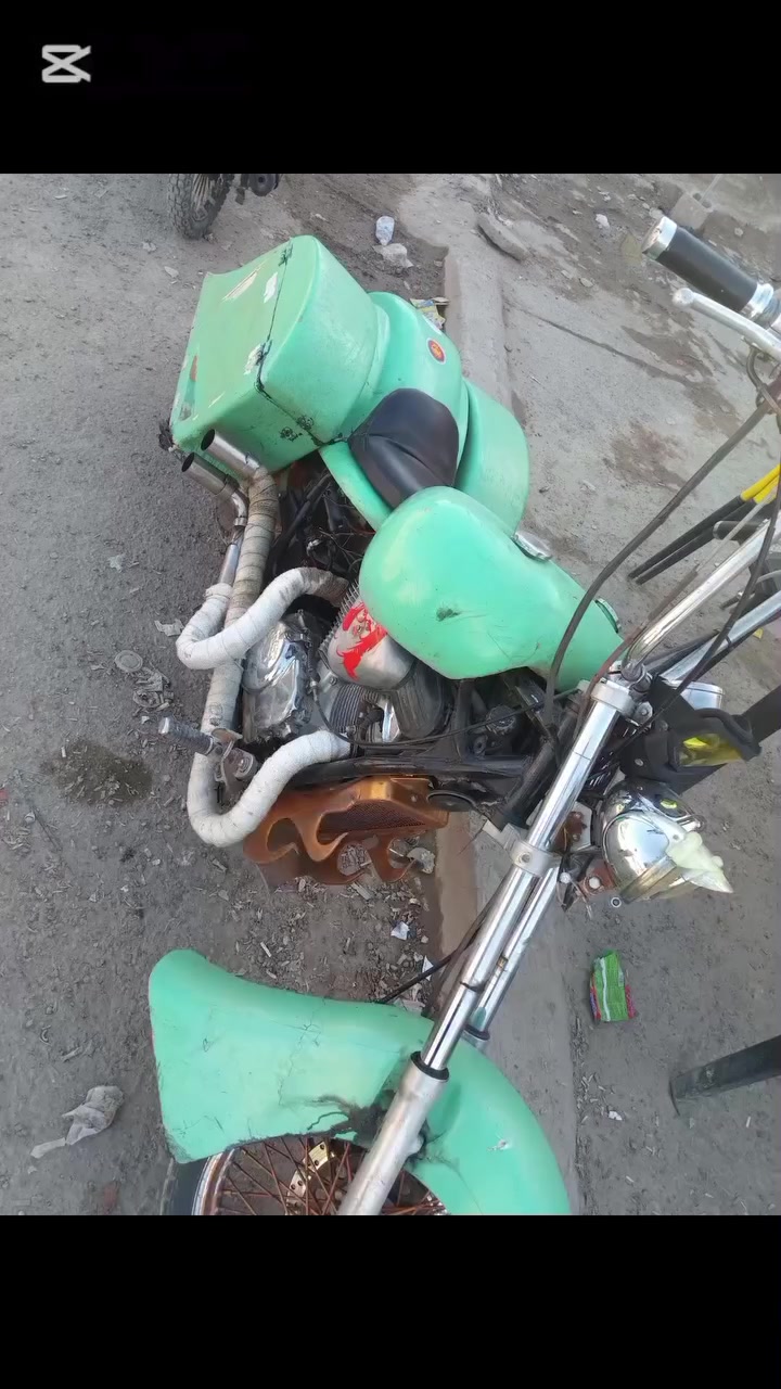 اي سؤال يخص الصبغ اتفضل عزيزي هاذا عملي ودراجه ايضا معروضه للبيع
ستد 400 مكينه وكير مكفول فقط مكاتبه سعر انخفض جانت بمليون و600 حاليا مليون و400 بسبب ضروف اترك تعليق يلوك لحضرتك وبارك لله بيكم


**إذا كنت صاحب هذا الإعلان وتريد حذفه لأي سبب، رجاءا أرسل رسالة إلى الدعم الفني**