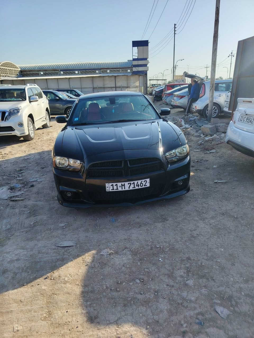 السلام عليكم جارجر للبيع موديل 14 حادث جاملغ امامي جهت السايق  وشويه شخط بل باب  سياره حداديه جديد تخم تاير جديد مكينه شادلها جديد قبل ١٠ ايام السعر 145 أو بيها مجال  مكاني بابل ***********
