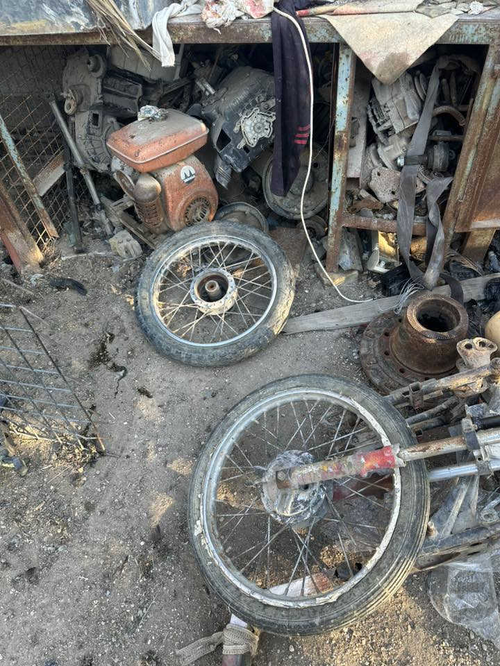 للبيع تايكر كامله مفصخه  شرط شغاله للاستفسار***********
