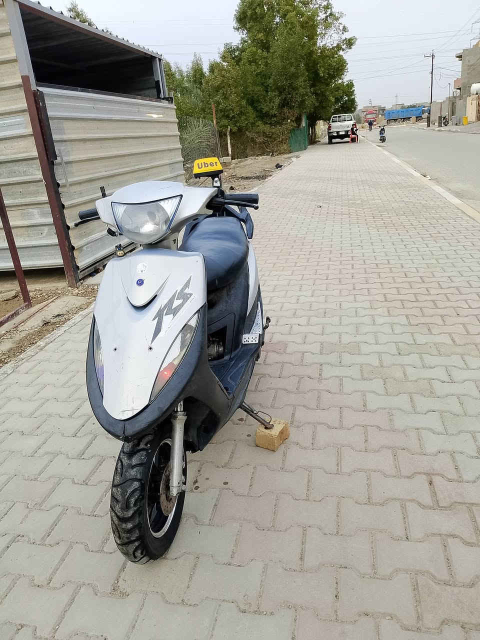 السلام عليكم ماكس عدلة للبيع
الدراجة كاملة مكملة محرك خير من الله لا تنقيص او لا تبخير شغالة سلف او هندر كهربائيات كلهة شغالة ستاند صفح او وصط كفر او دواخل كلة بلاد ختم واحد الدراجة بيهة تزويد من اويالة دبلات امامي خلفي رياضي صالنصة رياضي قبغ افلاوين سبايدر رياضي تايرات جدد دواسات سلفر سماعة بلوتوث كلج خلفي رياضي السعر 475 قفل قفل 
متلكة هيج دراجة بهيج سعر فلصير لوتي براسي العنوان ديالى بعقوبة التحرير الرقم ***********
