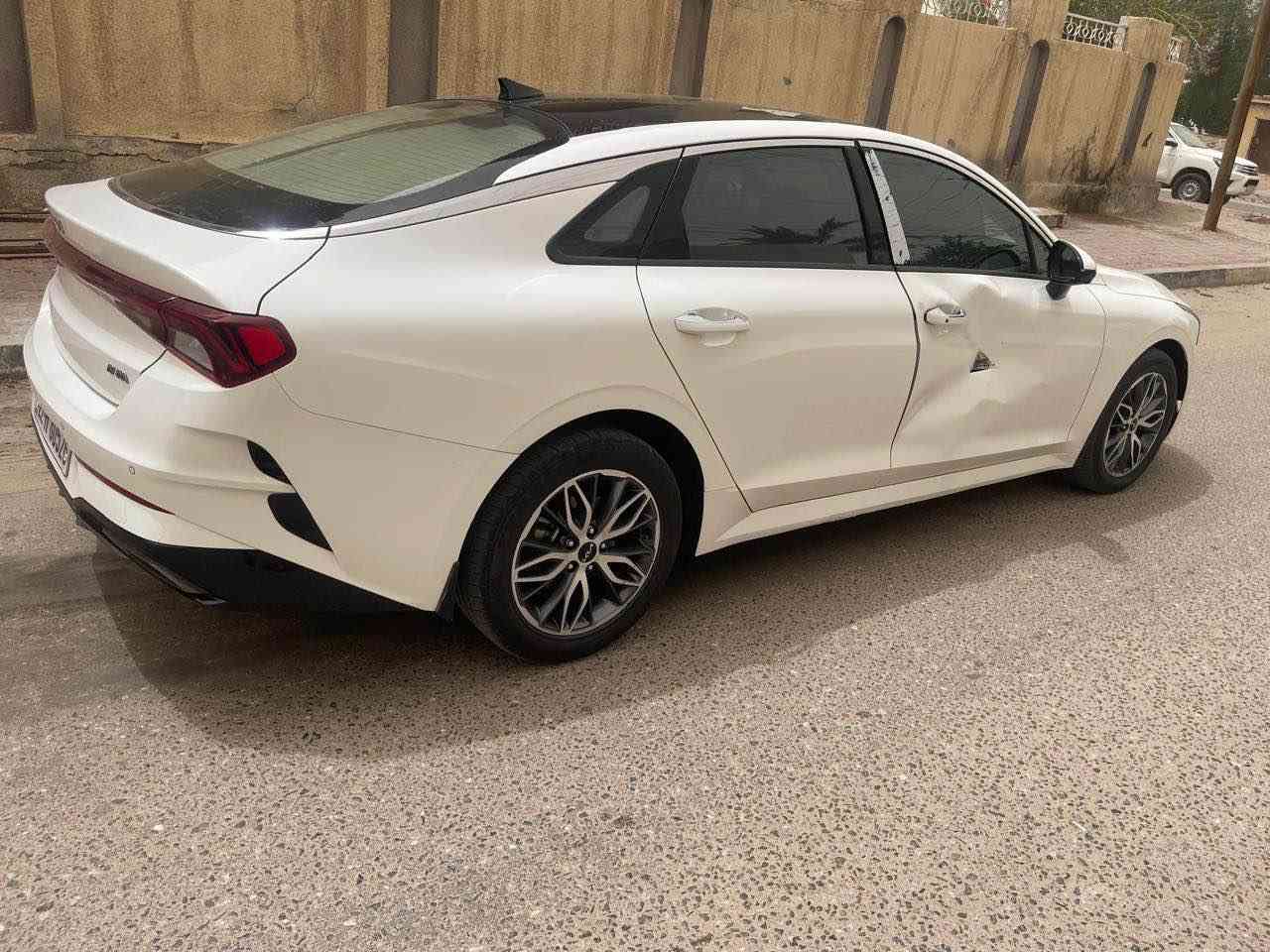 اوبتيما k5 2023 خليجي للبيع
رقم اربيل 
فول مواصفاتvip 
بنوراما كشنات جلد كامرات محيطيه تشغيل عن بعد 5 كامرات 
ماشيه 58km
السياره كفاله عامه ماعدا الباب كما موضح بلصور 
السعر 188
*********** البصرة, العراق
