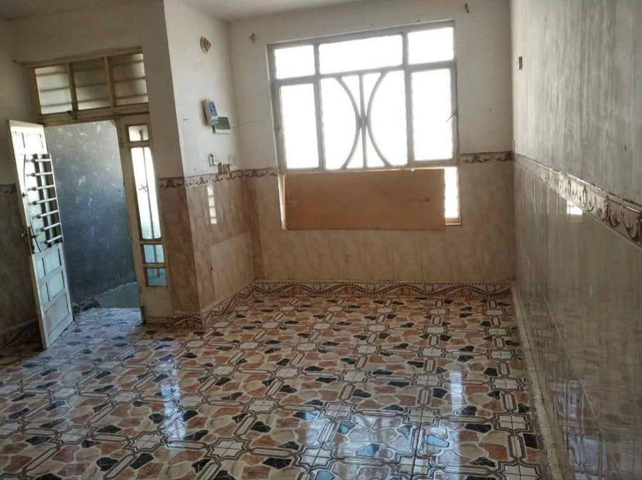 السلام عليكم مكتب عقارات الشمس  مقابيل المستشفى التركي !!!
                         بإدارة ((أحمد الگريطي))
                    
    ☎️***********
                        ☎️***********

🏠مشتمل للايجار طابق ثاني مساحه ١٠٠م طابق ارضي بناء حديث يحتوي على غرفه وصاله ومطبخ ومجمع صحيات وطارمه

⁦^⁠_⁠_⁠_⁠_⁠_⁠_⁠_⁠_⁠_⁠^⁩⁦(⁠◍⁠•⁠ᴗ⁠•⁠◍⁠)⁩⁦(⁠◍⁠•⁠ᴗ⁠•⁠◍⁠)⁩⁦^⁠_⁠_⁠_⁠_⁠_⁠_⁠_⁠_⁠_⁠^⁩

🌏الموقع شارع 80 قرب مسجد الرحمن

⁦^⁠_⁠_⁠_⁠_⁠_⁠_⁠_⁠_⁠_⁠^⁩⁦(⁠◍⁠•⁠ᴗ⁠•⁠◍⁠)⁩⁦(⁠◍⁠•⁠ᴗ⁠•⁠◍⁠)⁩⁦^⁠_⁠_⁠_⁠_⁠_⁠_⁠_⁠_⁠_⁠^⁩

💰💸قيمه الايجار 200
