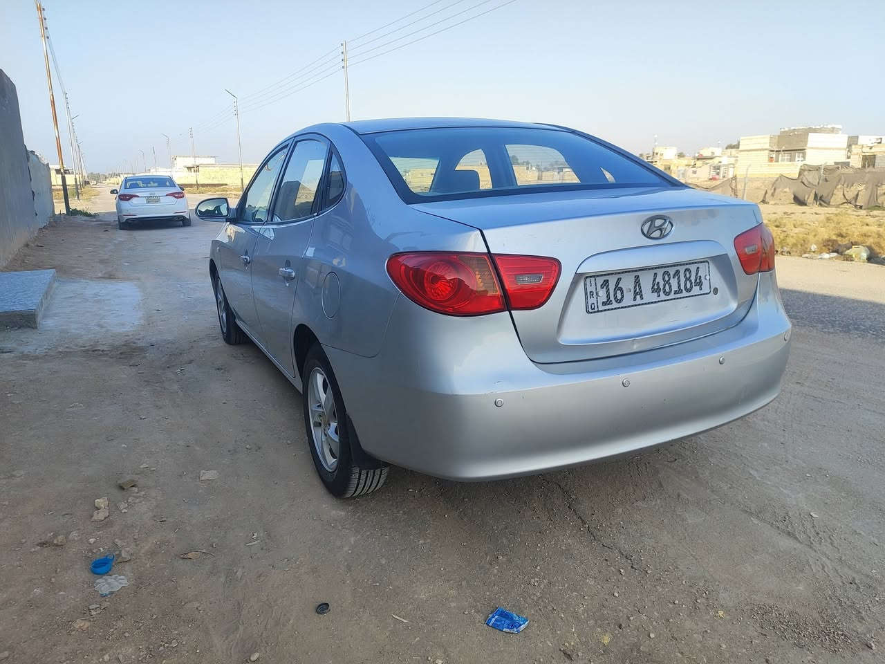 السلام عليكم ورحمة الله 
النترا ٢٠٠٩ خليجي كفاله عامه ماعدا قطعه وحده رقم قادسيه دولي بسمي سنويه جديده 
مكينه وكير شرط.حداديه تخم تاير بالكارتون هزه جديده 
تبريد ثلج تدفئه .استخدام شخصي 
ويل كب بلادي حساسات خلفيه شاشه كامره دواره تحكم مري اربعه دسك غرفه نضيفه .كهربائيات كلها شغاله 
السعر ١٠٥ وبيه مجال للشراي .مكان ديوانيه شاميه 
للاتصال ***********
