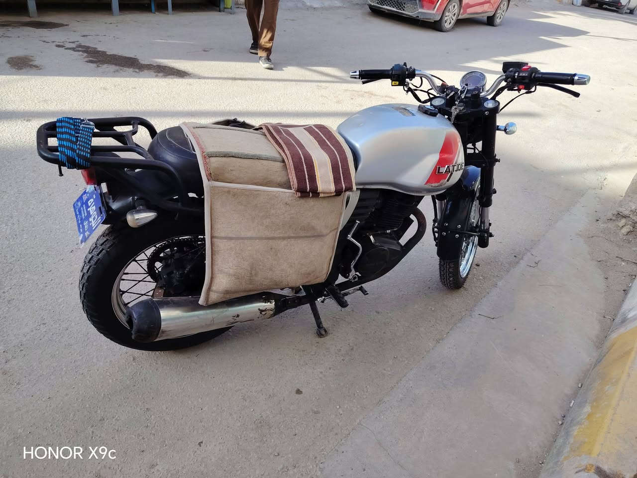 السلام عليكم
للبيع او مراوس دايوان نفخ 
لايتي موديل ٢٠٢٠ اوراق اصولي تحويل مباشر 
محرك 200 مكفول مامفتوح
تخم تاير جديك  جديد
مكاني كربلاء السعر 1300 
***********
***********
