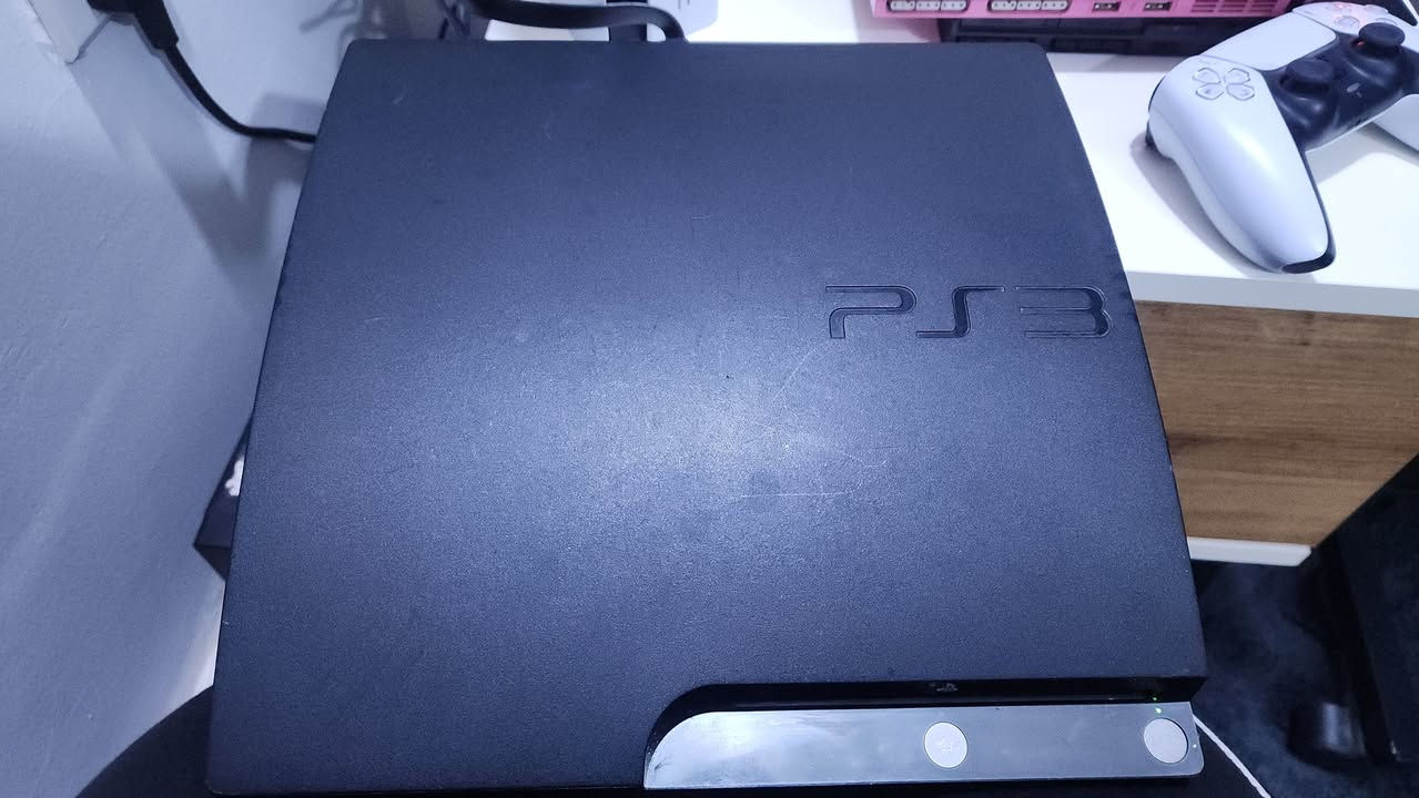 السلام عليكم 💕
موجود بلي ٣ مهكر نسخة 4.91
مساحته 300gb
كامل ملحقات
تكدر تنزل اي لعبة تحبها من النت و تحملها على الجهاز او توديه لمكتب يحملك عليه 
يجي وياه 21 لعبة محملة اصلا
سعر الجهاز 135
مكاني بغداد السيدية لا يوجد توصيل
للتواصل عبر الواتساب على الرقم 
***********
