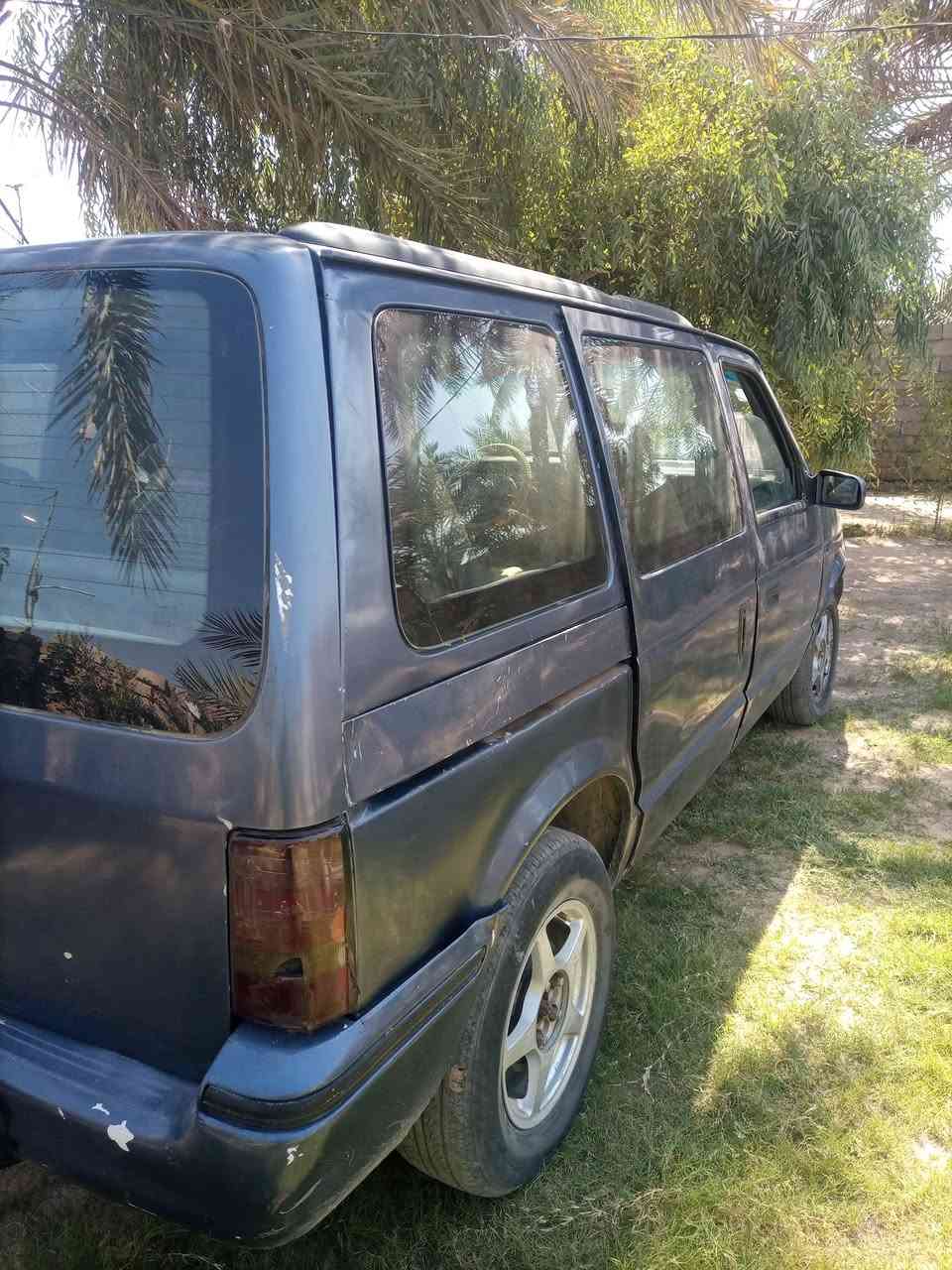 دوج كلايزر 7راكب للبيع كير محرك كورلا ابيعه على وضعها السياره ماتشتغل هذا رقمي *********** السعر 24 اوبيه مجال
