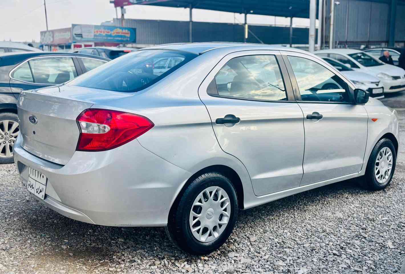 فیگۆ ٢٠١٦ گێڕ و مەکینە تەبرید بەشەرت سفری ئێرەیە دەرگای دوای سایەق بۆیاخ لەگەڵ بستێک چملغی دواوە بێ ناوگرتن بێ ئێرباگ هەموو شتێکی بەشەرت 
سعر ٧٥$
*********** السليمانية, العراق
