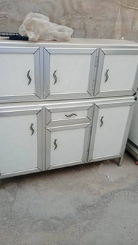 كاونتر ثلاث قطع • باب ثقيل • بغداد المشتل