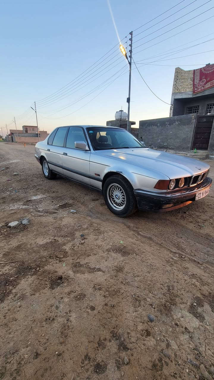 السلام عليكم BMW 730i v8اصل السياره كير ومكينه خير من الله اي محافظه اريدهه اشغل وروح تبريد ثلج قطعتين لايتات زنون عالي ناصي فيول بم جديد اصلي بلكات بوش ألماني اصلي وأتر بم اصلي انكليزي جديد السياره بلاديه شلع قلع اي جطل مابيهه كهربائياتهه كلهه شغاله كشنات كهرباء فتحه سقف شغاله داخل جلد بس يرادلهه دوشمه صدر خلفي جديد دبلات كلهن جدد  والصدر الأمامي 70%السياره وين مايعجبك شغل  واطلع بيهه نواقص بسيطه الي يريد يشتري اشرحهن اله والسياره بيهه ضربه بل جاملغ الخلفي جهه السياق معدلينهه بس مامصبوغه زين والصبغ مالتهه70%لان السياره بلاديه مامصبوغه
السلام عليكم BMW 730i v8اصل السياره كير ومكينه خير من الله اي محافظه اريدهه اشغل وروح تبريد ثلج قطعتين لايتات زنون عالي ناصي فيول بم جديد اصلي بلكات بوش ألماني اصلي وأتر بم اصلي انكليزي جديد السياره بلاديه شلع قلع اي جطل مابيهه كهربائياتهه كلهه شغاله كشنات كهرباء فتحه سقف شغاله داخل جلد بس يرادلهه دوشمه صدر خلفي جديد دبلات كلهن جدد  والصدر الأمامي 70%السياره وين مايعجبك شغل  واطلع بيهه نواقص بسيطه الي يريد يشتري اشرحهن اله والسياره بيهه ضربه بل جاملغ الخلفي جهه السياق معدلينهه بس مامصبوغه زين والصبغ مالتهه70%لان السياره بلاديه مامصبوغه 
سعر السيارة 47$وبيهه مجال للشراي العنوان بغداد 
***********
