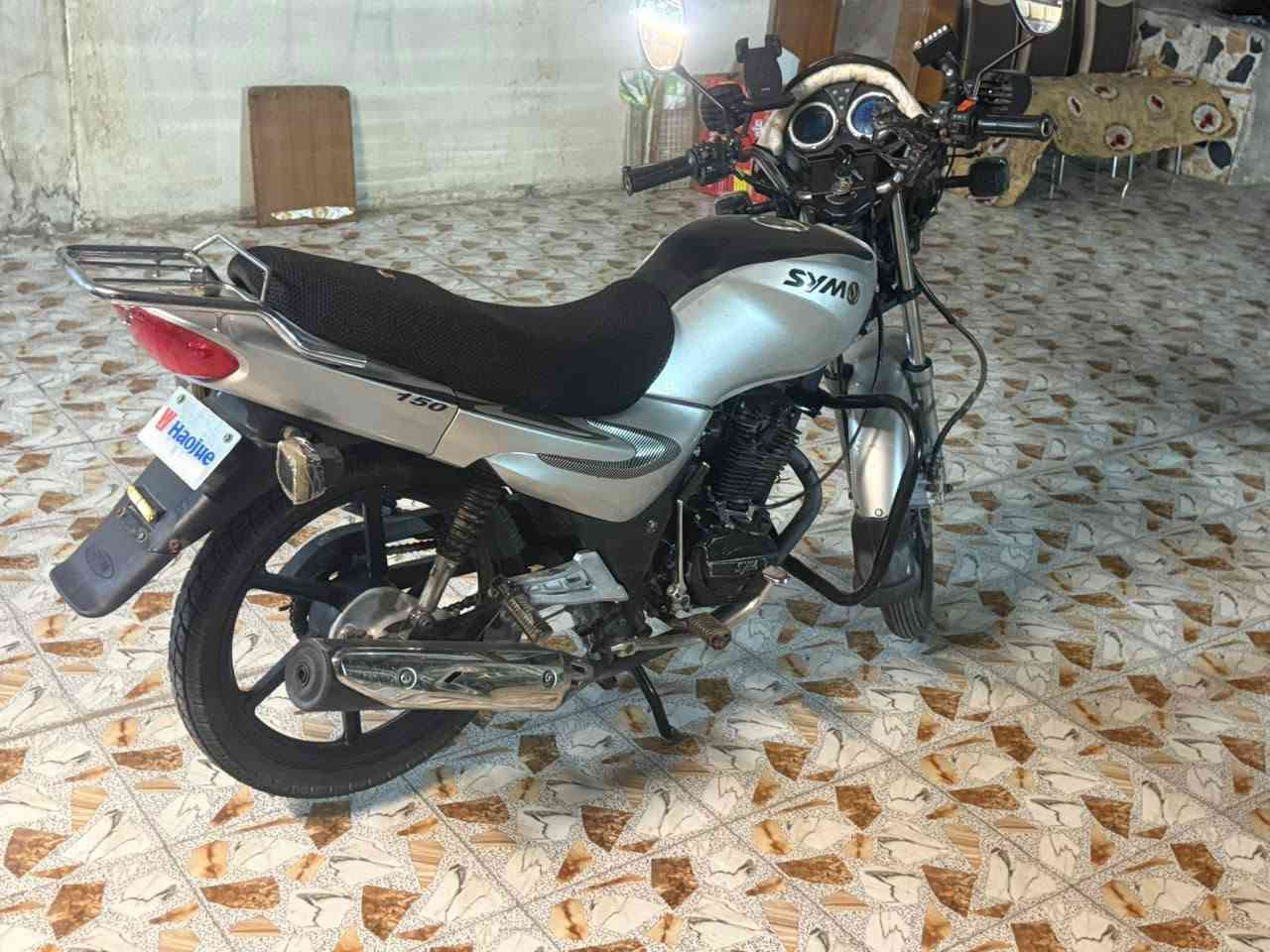لبيع سايم موديل 17 ب 900 بيه مجال تواصل ع رقم صاحب دراجه‏‪***********‬‏
