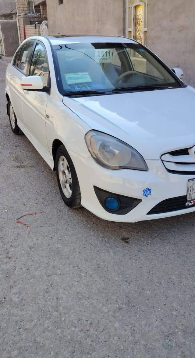 السلام علیکم أكسنت 2011 للبيع شركة العامة للسيارت خليجي فووول موصفات لمتدد محرك ١٦٠٠ دوش المرغوب مكفول كير مكفول حداديه وتخم تاير كل جديد رقم بغداد باسمي
بيها قطعة وحده صبغ وشويه من جاملغ
موصفات
جام كهرباء 
مانع انزلاق 
سلات روف طكتين 
محرك 1600 
كير at
سياره محدثه رياضي وكامله على اخر حبايه ادامة كاملة عليها بالعافيه على الياخذها 
السعر 70لئن محتاج فلوس بيها مجال جدا بسيط
مكاني الكوت  رقم الهاتف‎*********** علمن اني مكلف بالنشر الإتصال بلرقم
