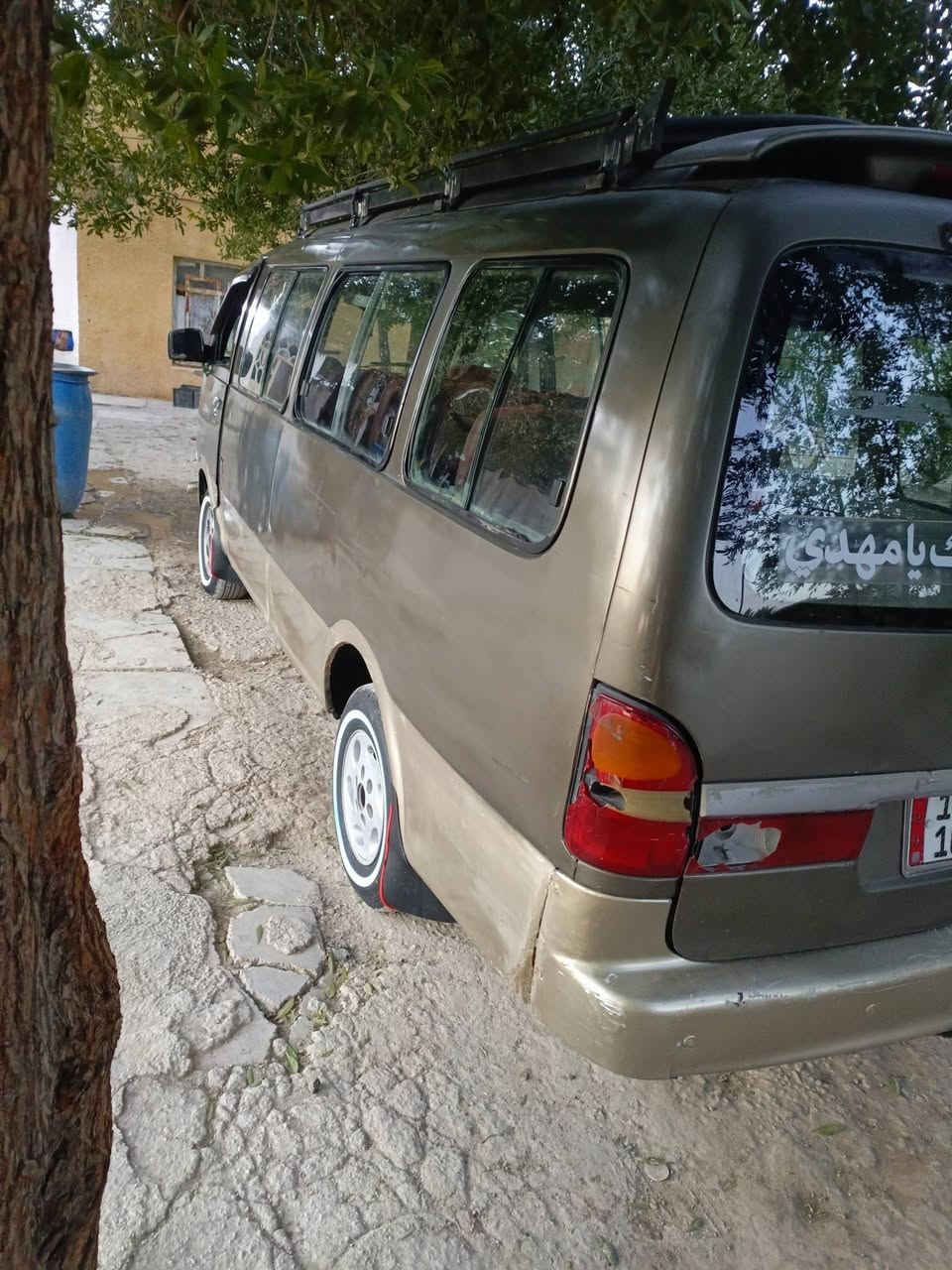 السلام عليكم بريجو شبوط موديل 2002 رقم بصره باسمي مصفره هيئه وغرامات سياره مصبوغه حزام صبغ جماليه محرك جديد كير كفاله حداديه كفاله تخم تاير شواصي جدد القدام الخلفيات مصلحات درجه اولى عنوان السياره بابل الاتصال على رقم التلفون *********** والمشتري بخير ويتدلل السعر خاص
