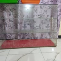 ميز جام • طاولة زجاج