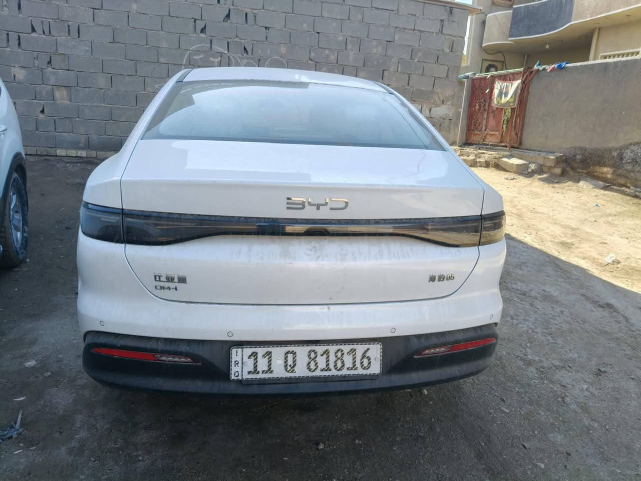 السلام عليكم حبايب cel5 2025 رقم بغداد مميز بسمي سياره كفاله عامه عدا رصعه مال حصوايه صغيرا شاحنه وياها داخل ابيض ماشيه ٧٥٠٠ كيلو سياره مدوشم الارضيه مالتها والصندوك
السعر مناسب جدا 
معرب الشاشه وكيبورد عربي برامج ويز بيها 
العنوان بغداد اتصال فقط ***********
